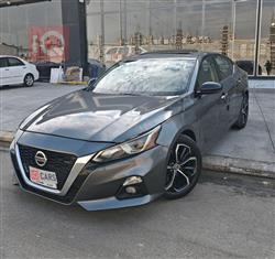 نیسان ئەلتیما